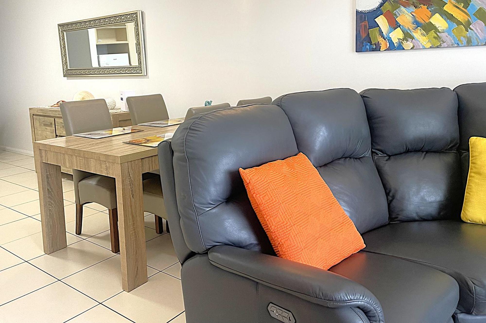 City Quays Accommodation Кернс Екстериор снимка