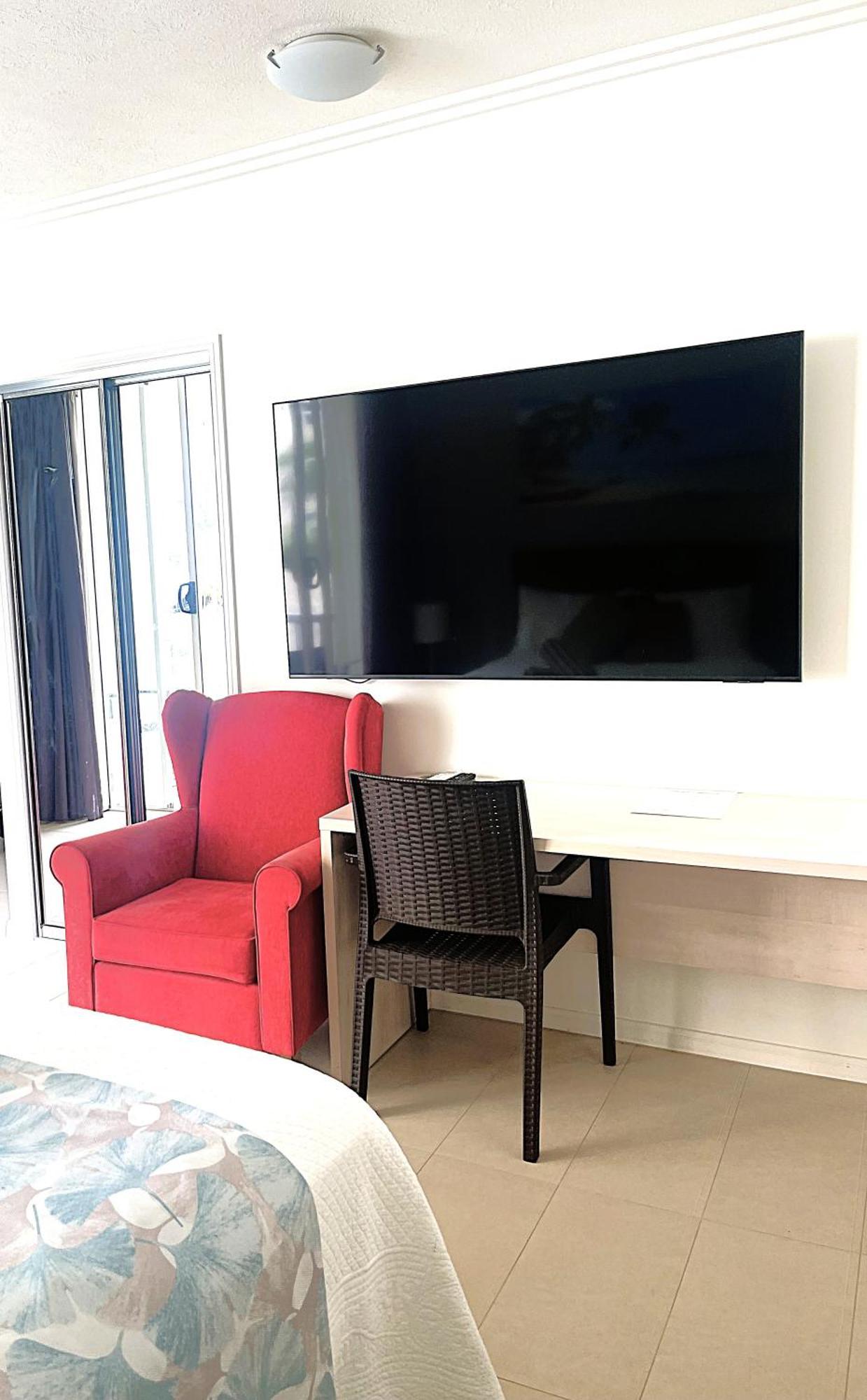 City Quays Accommodation Кернс Екстериор снимка